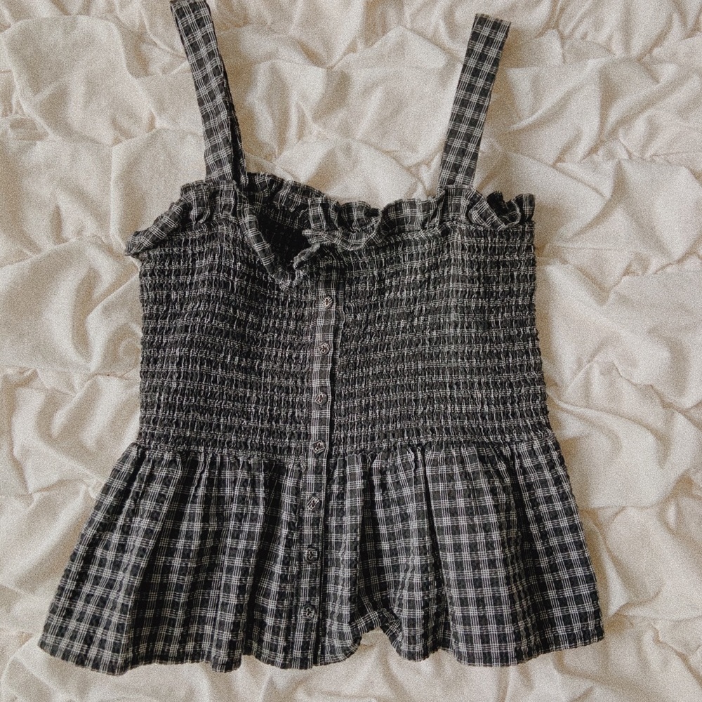 Ruffle tank